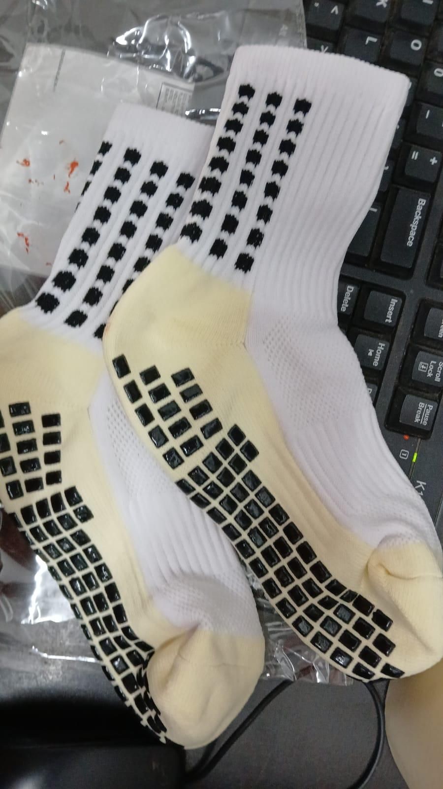 Anti-Slip Sports Socks (Pair of 1)